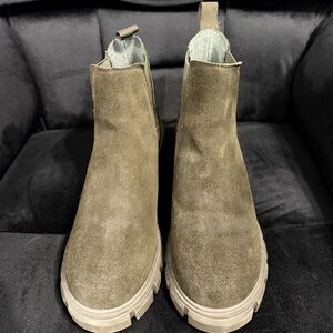 Steve Madden Women's Suede Boots in Olive Green